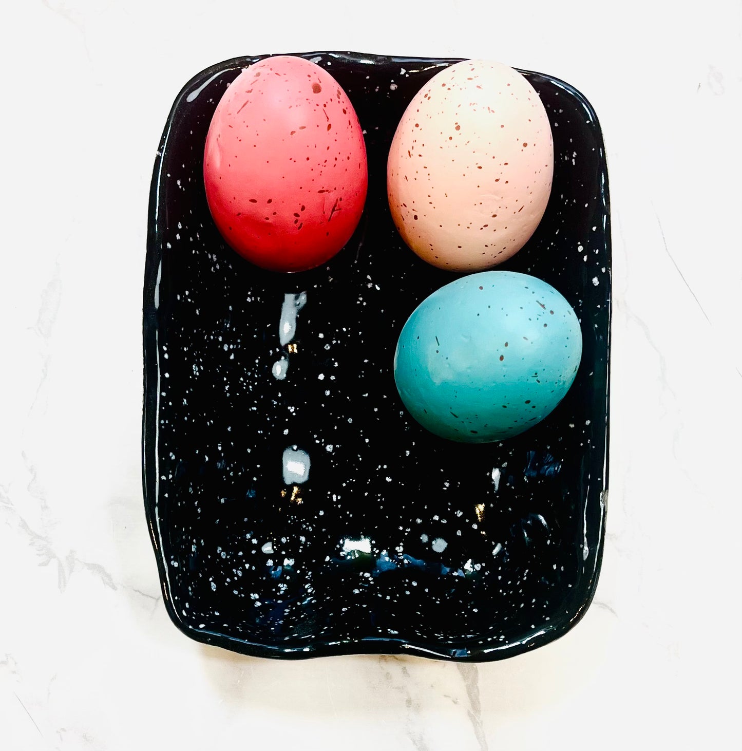 Small Egg Holder (Holds 6 Small Eggs)